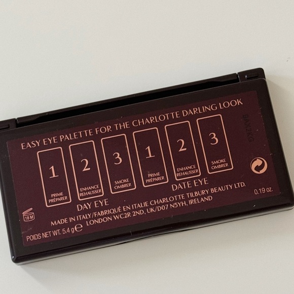 NWT Mini Charlotte Tilbury Easy Eye Palette For The Charlotte Dashing Look - Picture 4 of 9